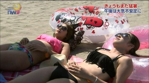 【画像】海水浴客のTバック生ケツを放送した日テレニュースの抜けるエロ画像80枚・78枚目