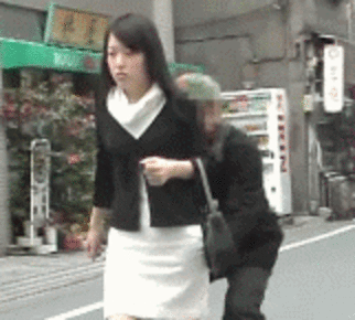 【GIF画像】道歩いてるミニスカ女子見たらどうしてもやりたくなるコレｗｗｗｗｗｗｗｗｗｗ（24枚）・3枚目