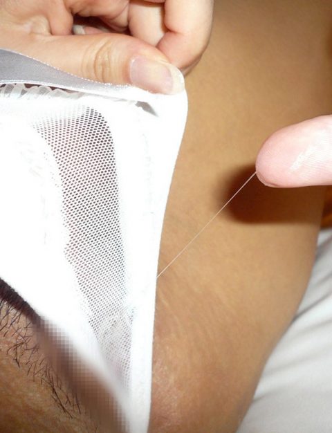 【画像あり】女のパンツを脱がせた時にこれくらい糸引いてた時のしてやったり感ｗｗｗｗｗｗｗｗｗｗ・6枚目