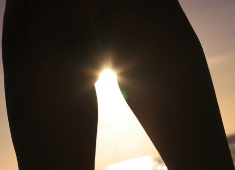 【逆光】必死でマンコを見ようとしてはいけない芸術エロ画像集（30枚）・25枚目