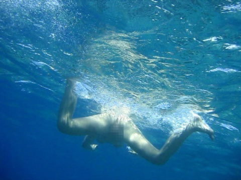 【女体水族館】水中でマンコを見せつけてくるマンさんたち（画像30枚）・6枚目