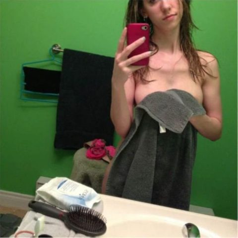 風呂上がりにセクシーセルフィーを撮りたくなる女の心理ｗｗｗｗｗｗｗｗｗｗｗｗ（画像29枚）・21枚目