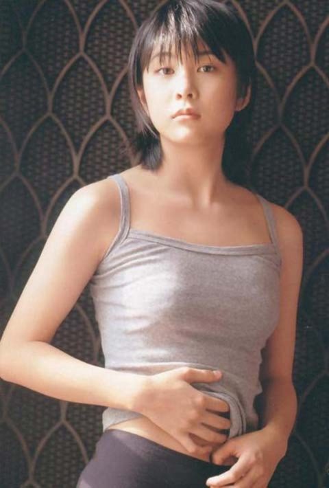 【画像】竹内結子さん10代のグラビアが炉利紺にドンビシャやったｗｗｗｗｗｗ・21枚目