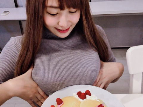 【てんちむ】人気YouTuber橋本甜歌のモロ出しヌード写真。(40枚)