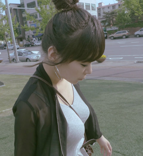 【着衣巨乳】整形大国の韓国女さん、街中で撮影された”おっぱい”がこれｗｗｗｗｗ・14枚目