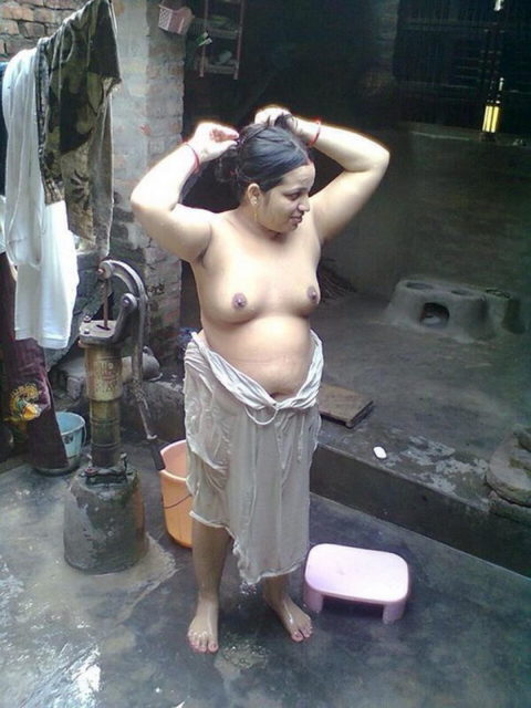 レイプ大国インドの”売春婦”の身体がマジでセックス仕様やったｗｗｗｗｗｗ（エロ画像）・19枚目