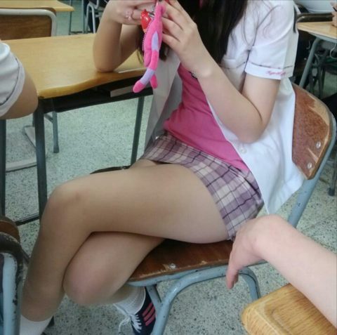【エロ画像】韓国女子高生の制服…娼婦でエロいと話題にｗｗｗｗｗｗｗ（34枚）・2枚目