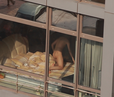 【盗撮】民家の窓を望遠で撮影した有能な奴が晒したエロ画像ｗｗｗｗｗｗｗ・44枚目