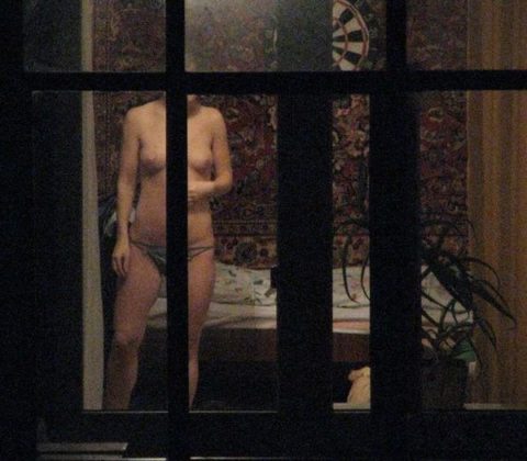 【盗撮】民家の窓を望遠で撮影した有能な奴が晒したエロ画像ｗｗｗｗｗｗｗ・46枚目