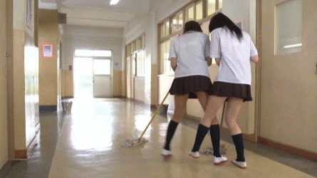 【女子校GIF】女の子だけの学校で撮影されてる悪ノリ。恥ずかしいとか無いんか？？（GIF24枚）・7枚目