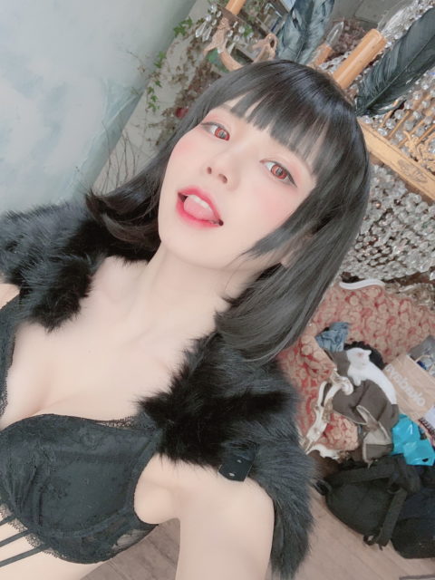 えなこ（コスプレイヤー）の”乳輪”見えた！ぷっくりしてるよな？ｗｗｗｗｗ・21枚目