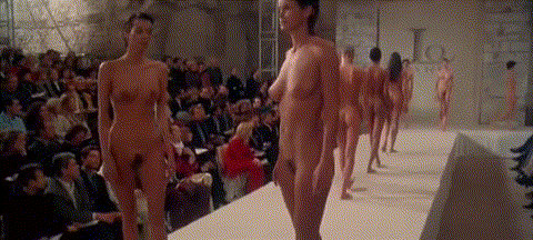 【エロGIF】ファッションショーなのに全裸ってどういう事なん？ｗｗｗｗｗｗ・4枚目