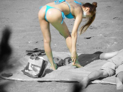 【変態】日本のビーチで見かけたマイクロビキニ素人、マジキチ過ぎて近寄れんわｗｗｗｗｗｗｗ・6枚目