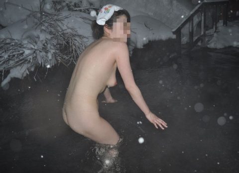 【エロ画像】露天風呂にスマホ持ち込んで撮影するねーちゃん、即ネットにうｐされてしまうｗｗｗｗｗｗ・24枚目