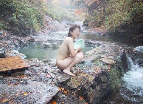 【エロ画像】露天風呂にスマホ持ち込んで撮影するねーちゃん、即ネットにうｐされてしまうｗｗｗｗｗｗ・41枚目