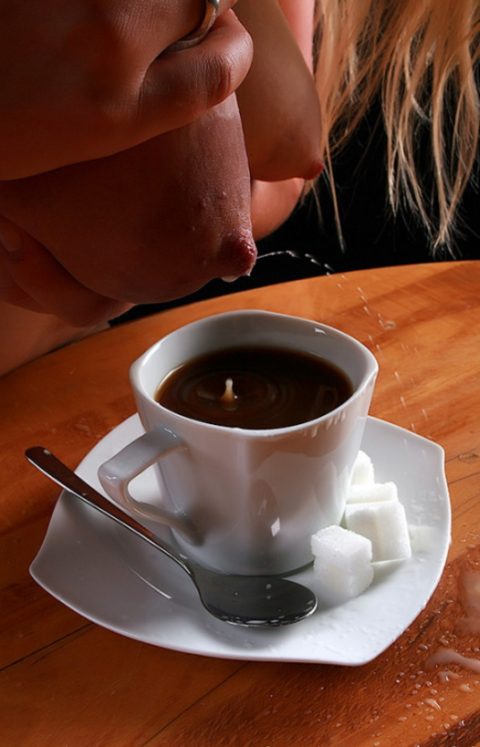 【GIFあり】コーヒーに母乳・・・誰得やねん・・・（画像21枚）・16枚目