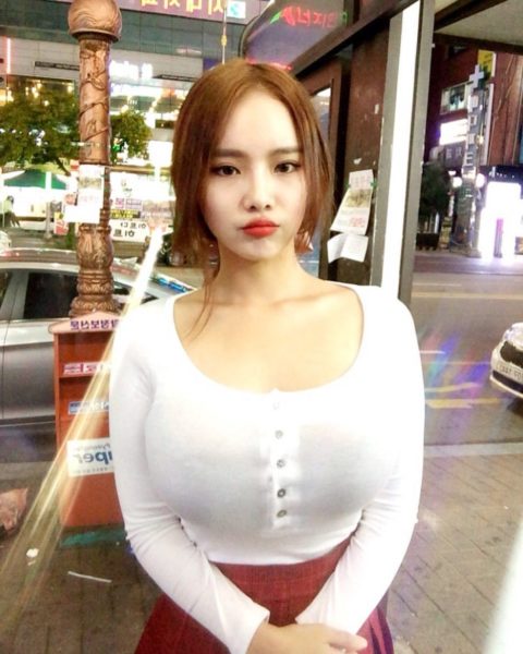 韓国女性の着衣巨乳のエロさは異常ｗｗｗｗｗｗｗｗｗ（画像37枚）・29枚目