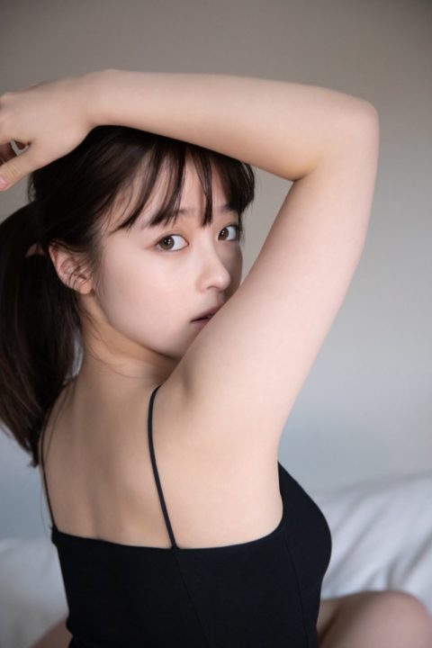 【橋本環奈】ハシカン、おっぱいのエロい谷間や生脚のお宝エロ画像集（193枚）・99枚目