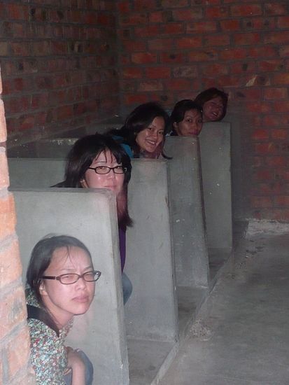 【盗撮】中国の「女子トイレ」が盗撮の宝庫だと話題に。。これはヒドイ・31枚目