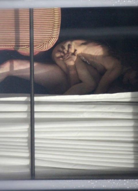 【盗撮】民家の窓を望遠で撮影した有能な奴が晒したエロ画像ｗｗｗｗｗｗｗ・14枚目