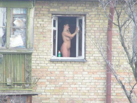 【盗撮】民家の窓を望遠で撮影した有能な奴が晒したエロ画像ｗｗｗｗｗｗｗ・43枚目