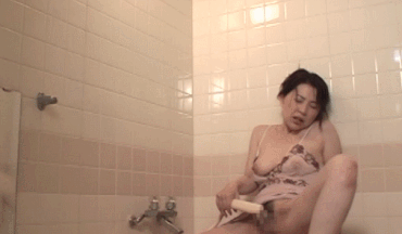 【エロGIF】シャワーでオナニーしてる女の子たち。気持ちよさそうｗｗｗｗｗ・7枚目
