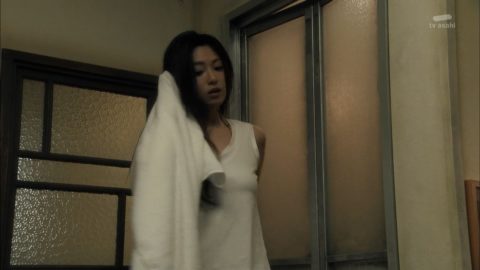 【深田恭子】ご自慢の巨乳を全面に強調するベテラン女優ｗｗｗｗｗｗ・9枚目