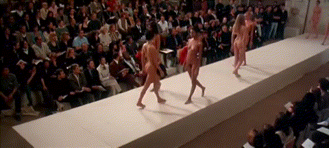 【エロGIF】ファッションショーなのに全裸ってどういう事なん？ｗｗｗｗｗｗ・9枚目