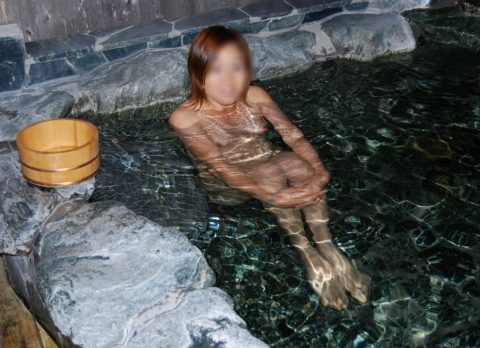 【エロ画像】露天風呂にスマホ持ち込んで撮影するねーちゃん、即ネットにうｐされてしまうｗｗｗｗｗｗ・16枚目