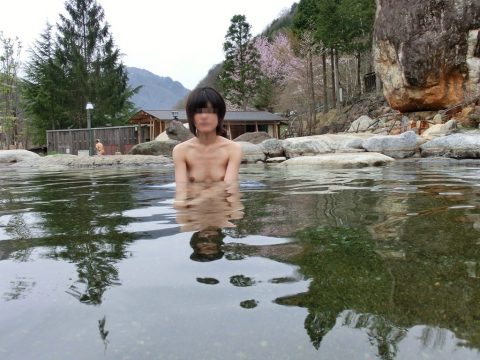 【エロ画像】露天風呂にスマホ持ち込んで撮影するねーちゃん、即ネットにうｐされてしまうｗｗｗｗｗｗ・38枚目
